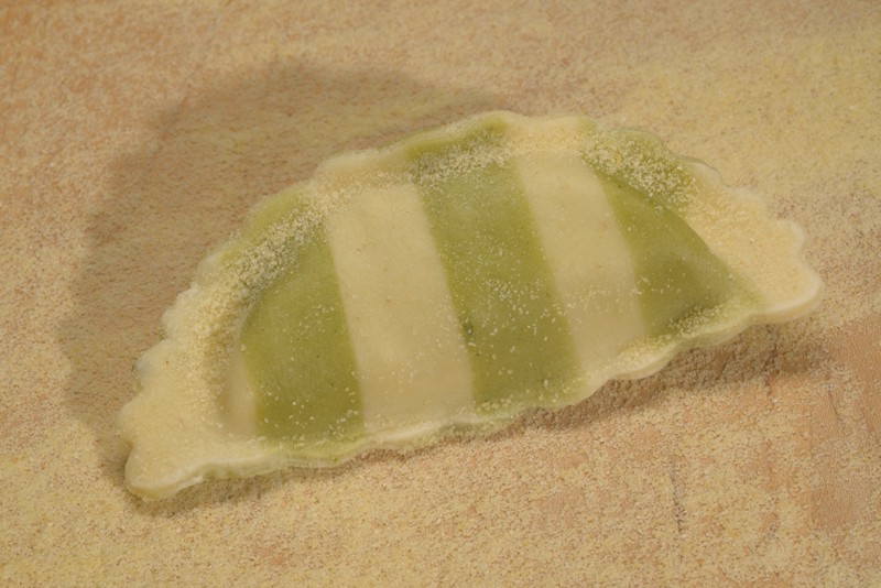 Florentine wrapped in Spinach and Egg Striped Dough - Agnolotti Medium